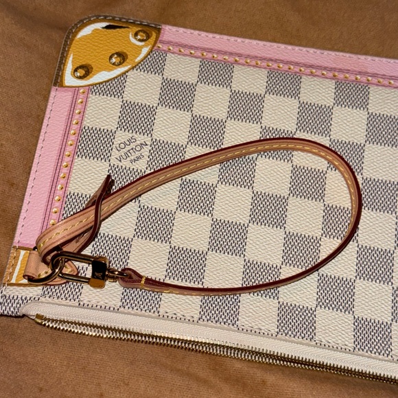 NWOT Authentic LTD Edition LV damier azur summer trunk neverfull pouch - Picture 9 of 13